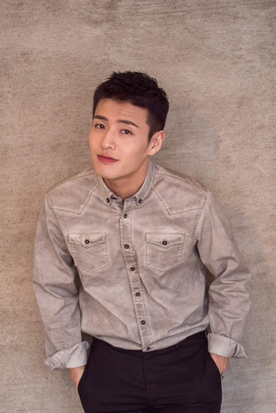 강하늘은 청춘을 걷고 있는 배우다. /오퍼스픽쳐스 제공