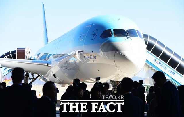 베일벗은 B787-9 차세대 항공기