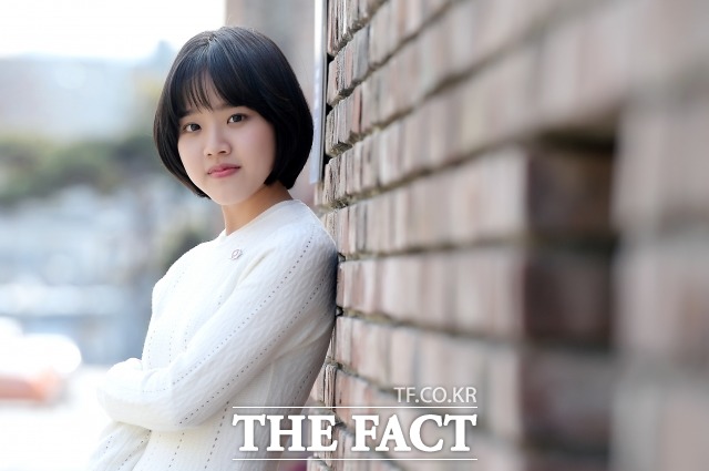 김향기는 눈길이 영화화되기 전 드라마로 방영됐을 당시 친한 친구의 부모님이 드라마 잘 봤다. 고맙다고 한 말에 감동을 받았다고 했다. /남용희 기자