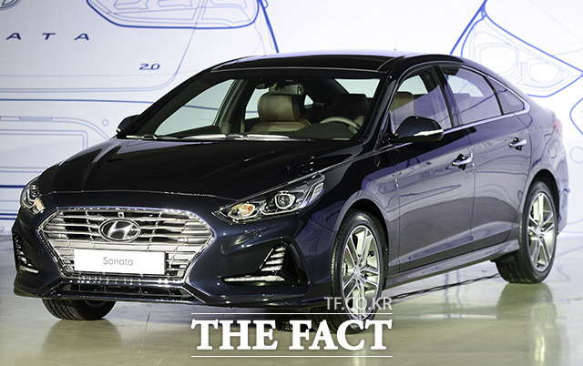 현대자동차는 8일 오전 서울 중구 동대문디자인플라자(DDP)에서 쏘나타(LF)의 페이스리프트 모델인 쏘나타 뉴 라이즈 출시기념 행사를 열고 본격적인 판매에 돌입했다. /임세준 기자
