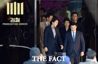 [TF포토] 검찰 조사 후 귀가하는 박근혜 전 대통령