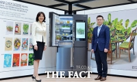 [TF포토] 삼성전자, '무터치 냉장고…셰프컬렉션 패밀리허브 출시'
