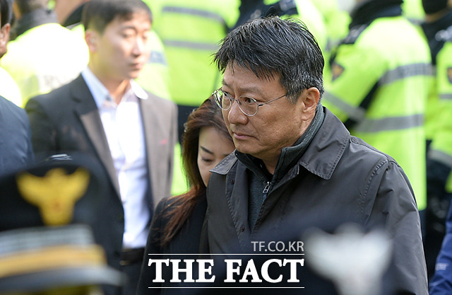 박지만 회장과 박 전 대통령이 만난 것은 지난 2013년 2월 25일 제18대 대통령 취임식 이후 처음인 것으로 알려졌다./임세준 기자