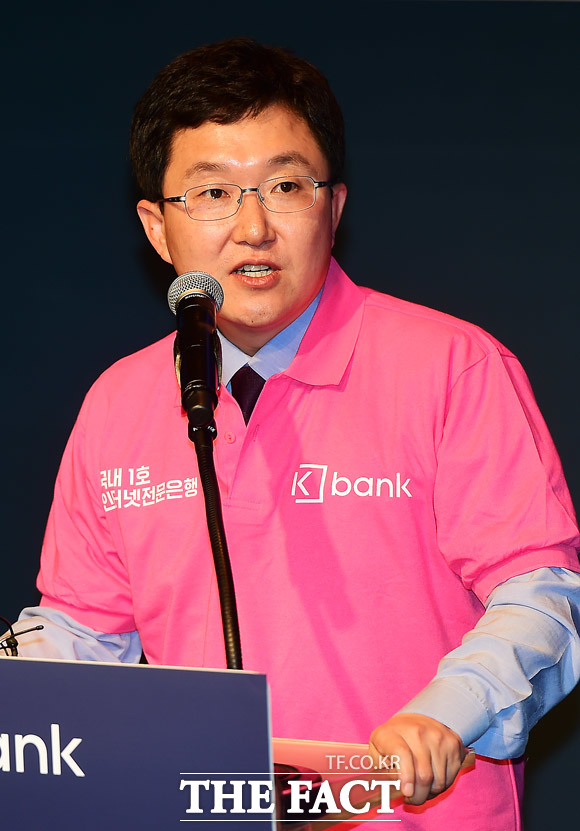 축사하는 김용태 바른정당 의원