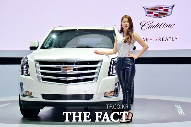 캐딜락 럭셔리 대형 SUV 4세대 에스컬레이드
