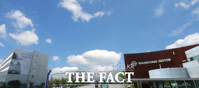 쌍용자동차가 자사 플래그십 SUV G4 렉스턴의 성공적인 출시를 위해 노사 협의를 조기에 마무리 지었다고 6일 밝혔다. /쌍용자동차 제공