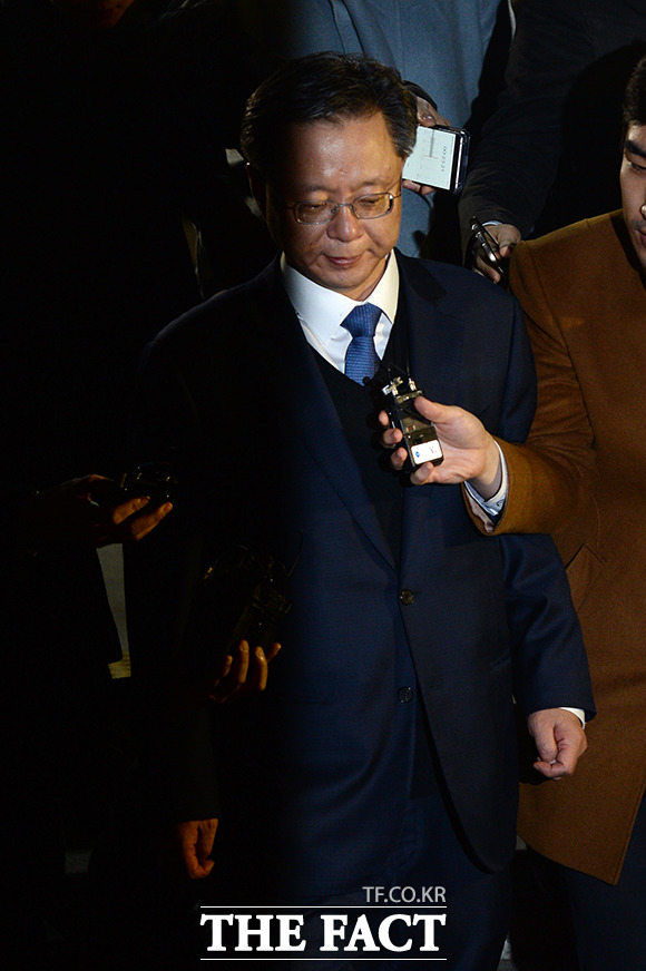 검찰은 곧 우병우 전 청와대 민정수석비서관에 대한 구속영장을 청구할 방침이다. /남용희 기자