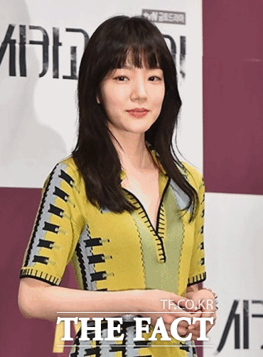 배우 임수정이 tvN 새 금토드라마 시카고 타자기 제작발표회에 참석, 포토타임을 갖고 있다. /이새롬 기자