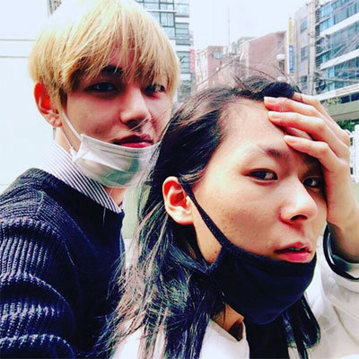 장문복 실제 키는? 힙통령 장문복(오른쪽)의 실제 키가 눈길을 끌고 있다. /장문복 SNS