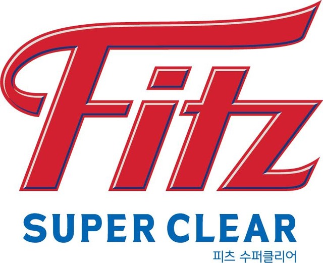 롯데주류는 클라우드 한정판과 신제품 피츠 수퍼클리어를 출시하며 여름맞이에 나섰다. /롯데주류 제공