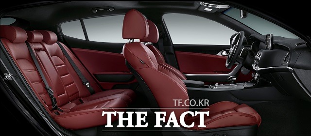 스팅어는 차별화된 인테리어뿐만 아니라 수준 높은 제동 성능과 첨단 지능형 안전 기술이 대거 적용된 것 역시 특장점으로 꼽힌다.