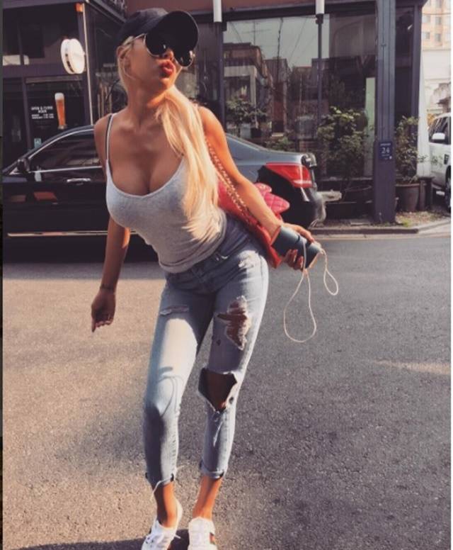 제시, 볼륨감 몸매 공개 헤이 제시, 섹시 제시! 가수 제시가 4일 인스타그램에 근황을 공개했다./제시 인스타그램 캡처