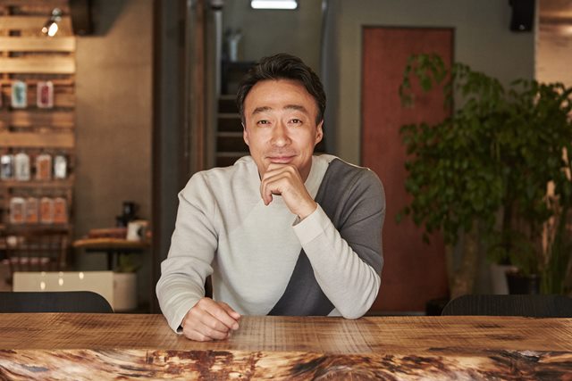 배우 이성민은 영화 보안관에서 낙향한 전직 형사 대호 캐릭터로 분해 열연을 펼쳤다. /보안관 측 제공