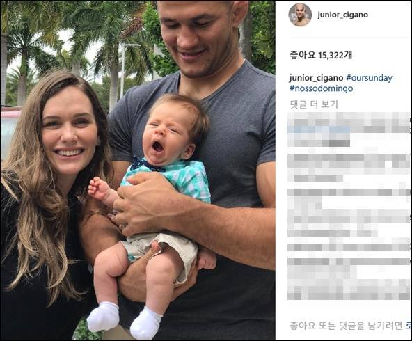 UFC 도스 산토스 근황은? UFC 전 헤비급 챔피언 도스 산토스가 아들 바보의 면모를 뽐냈다. /도스 산토스 SNS