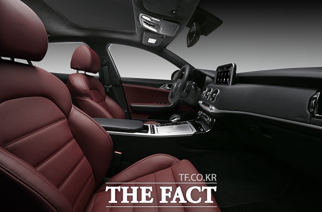 스팅어의 판매가격은 라인업별로 최소 3500만 원에서 최대 4060만 원 범위에서 책정될 예정이다.