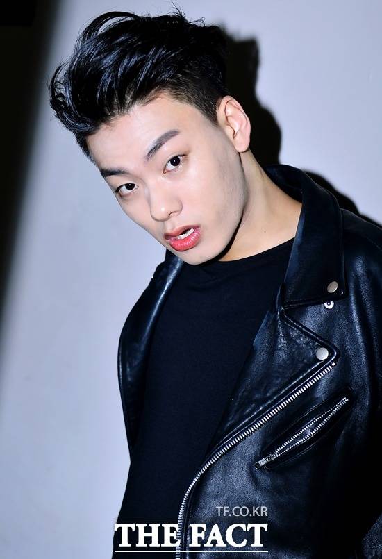 가수 아이언은 지난해 대마 흡연으로 사회적 물의를 빚었다. /더팩트DB