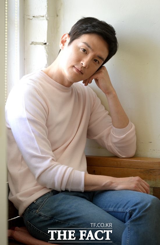 SBS 월화드라마 귓속말에서 강정일 역으로 열연한 배우 권율은 감정을 쏟고 집중하면서 힘들었던 고충을 토로했다. /임세준 기자