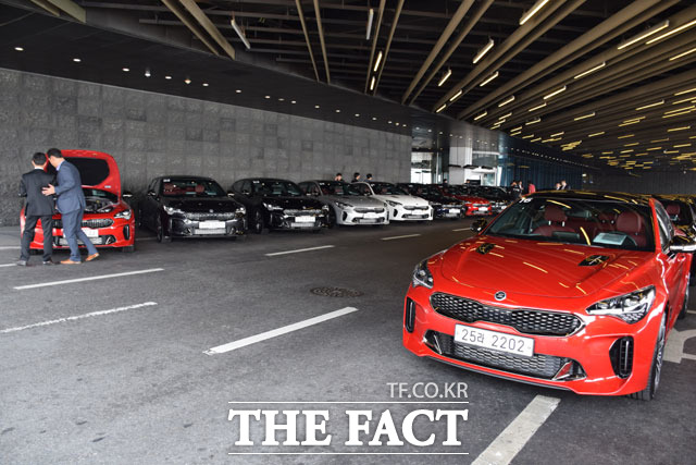 기아자동차는 8일 오전 서울 광진구 쉐라톤 그랜드 워커힐 호텔에서 스팅어 시승 행사를 열었다. /워커힐호텔=장병문 기자