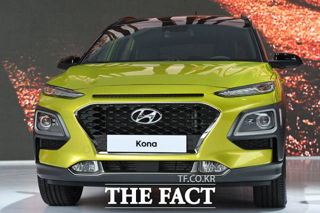 현대자동차는 지난 13일 경기도 고양시 현대 모터스튜디오 고양에서 소형 SUV 코나를 세계 최초로 공개했다. /남윤호 기자