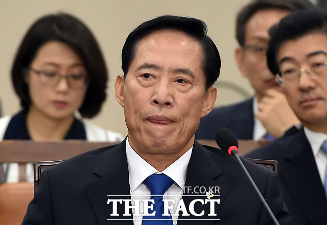 송영무 국방부 장관 후보자가 28일 오전 서울 여의도 국회에서 열린 인사청문회에 출석했다. /국회=이새롬 기자