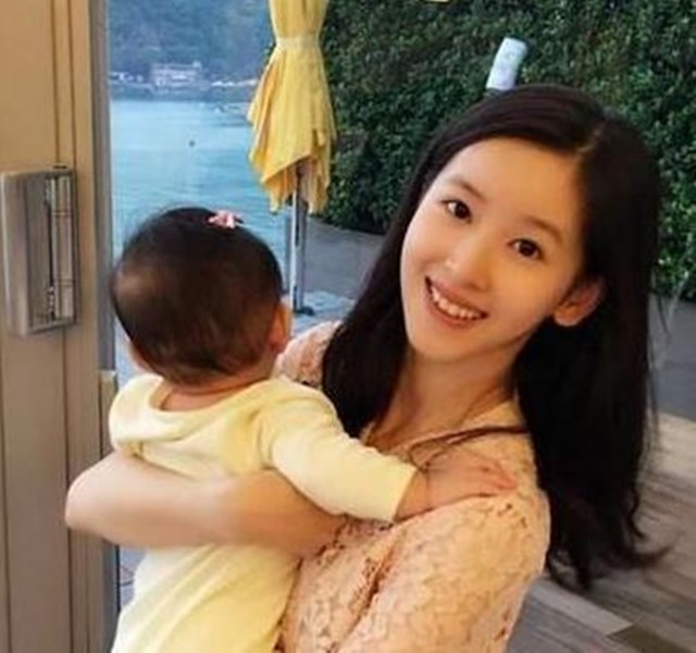 장쩌텐은 지난해 딸을 출산하고 호주 분유 브랜드 모델 등 사회활동을 하고 있다.