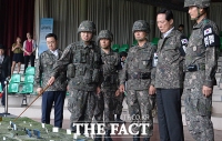 [TF포토] 송영무 장관, '최전방 도라전망대·DMZ 방문'