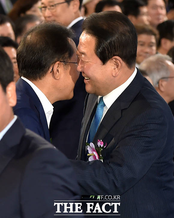 '포옹까지'