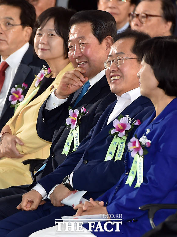 홍준표 '박주선 대표, 내 마음 알지요?'