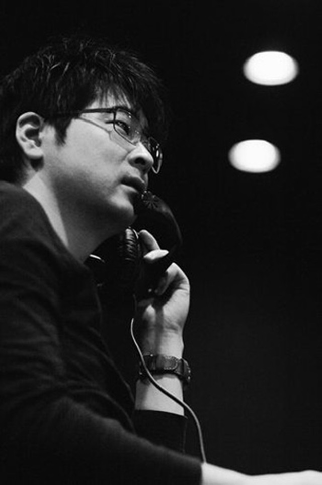 탁현민 청와대 의전비서관실 선임행정관이 조만간 사임할 뜻을 18일 밝혔다./탁현민 트위터