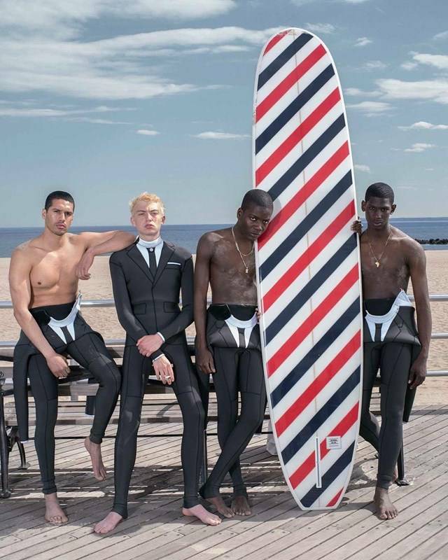 모델이 아닌 이상 입기 힘들지 않을까? 글쓴이도 용기와 자신감을 조건으로 내놓았다./인스티즈 홈페이지 캡처