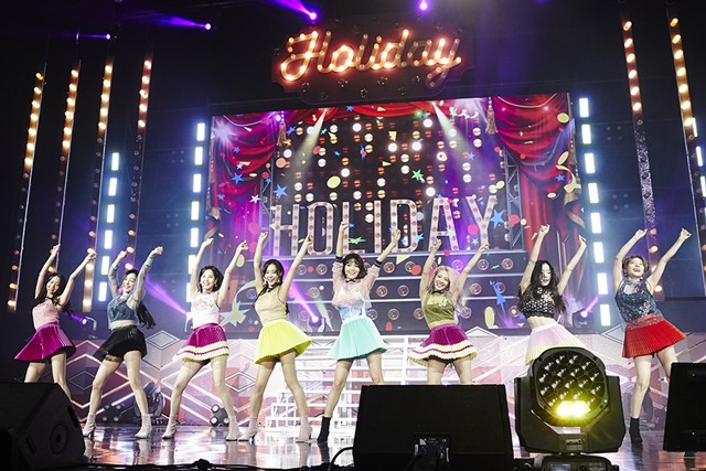 그룹 소녀시대는 지난 5일 서울 송파구 올림픽공원 올림픽홀에서 10주년 기념 팬미팅 걸스 제너레이션 10th 애니버서리 - 홀리데이 투 리멤버를 개최했다. /SM엔터테인먼트 제공