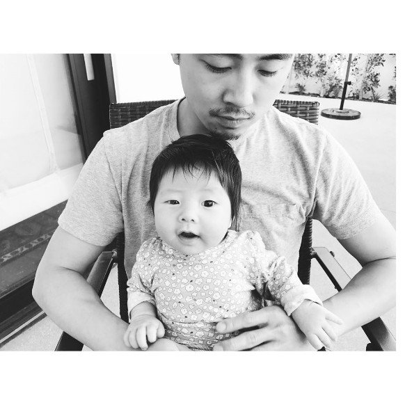 스티븐연 아들 공개. 스티븐연이 붕어빵 아들을 공개해 시선을 모으고 있다. /스티븐연 SNS