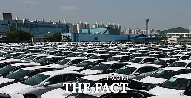 전국경제인연합회, 대한상공회의소, 한국경영자총협회 등 경제단체들도 이번 판결과 관련해 우리나라 산업 경쟁력이 위축될 것이라며 우려의 목소리를 높였다.