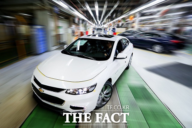 중형세단 말리부의 상반기 누적 판매량은 1만9698대로 전년 동기와 비교해 무려 56.8% 올랐다.