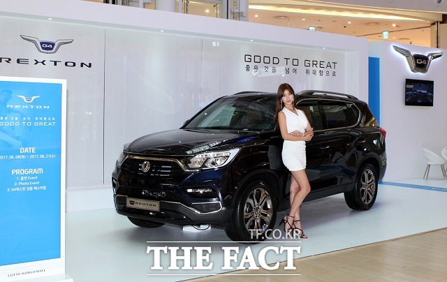 플래그십 스포츠유틸리티차량 G4 렉스턴은 지난달 2708대가 판매되며 성공적으로 시장에 안착했다. 5월 실적(2733대)과 비교해 0.9% 줄었다. /쌍용자동차 제공