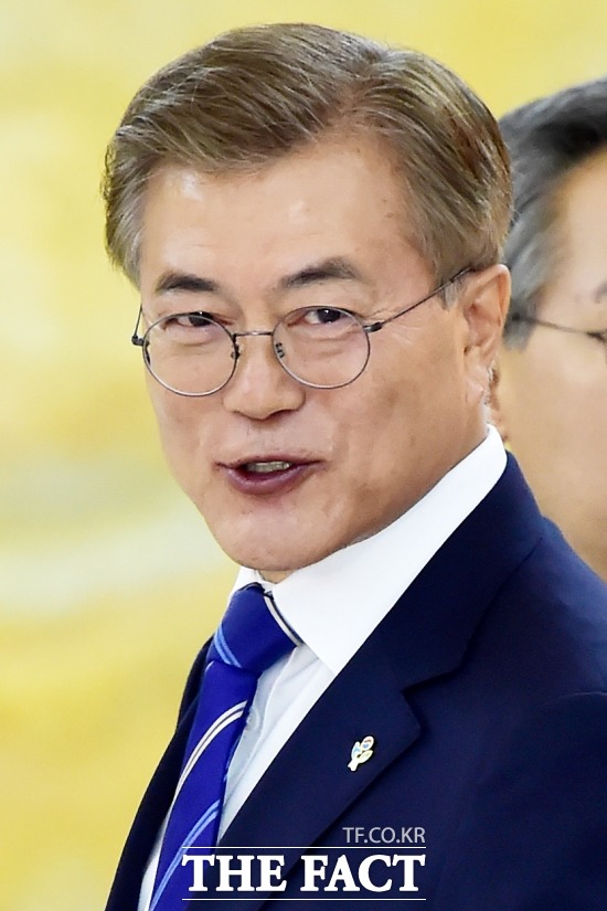 문재인 대통령의 실수. 청와대는 대한미국 논란에 대해 문재인 대통령이 실수한 것이라고 밝혔다. /국회사진취재단