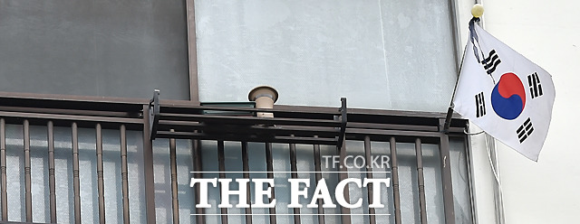 제헌절은 2008년부터 쉬지 않는 국경일이 되었다. /더팩트 DB