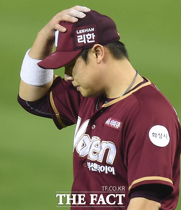 넥센 윤석민은 7일 kt 정대현 서의태와 2 대1 트레이드됨에 따라 유니폼을 kt위즈로 갈아입게 됐다./더팩트DB