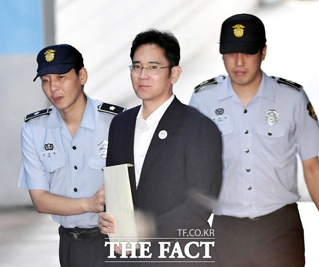 이재용 삼성전자 부회장의 뇌물공여 사건 항소심 1차 공판준비기일이 28일 오전 10시 서울고법 형사13부 심리로 진행된다. /더팩트 DB