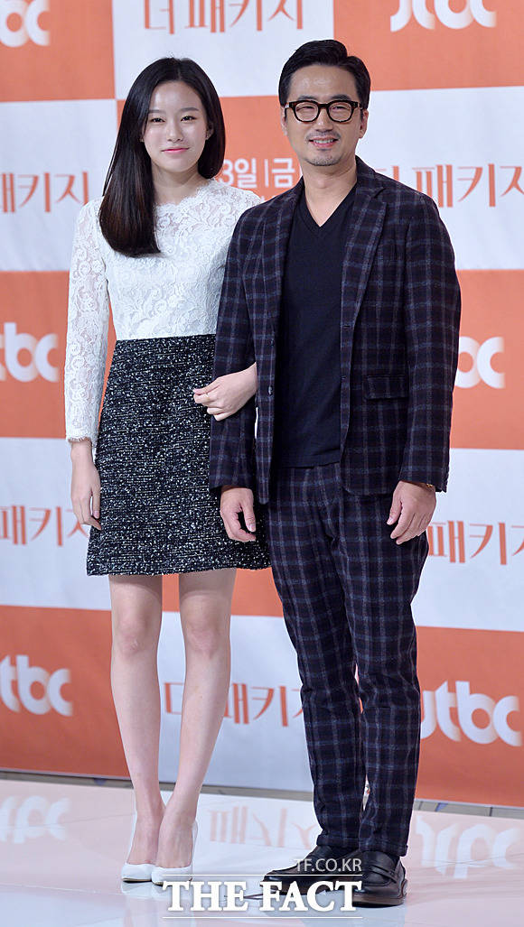 배우 박유나(왼쪽)와 류승수