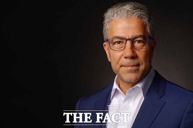 현대자동차는 BMW에서 플래그십 라인 7시리즈와 고성능 모델 M 브랜드의 플랫폼 개발을 주도한 파예즈 라만을 제네시스 아키텍처개발실장으로 영입한다고 31일 밝혔다. /현대자동차 제공