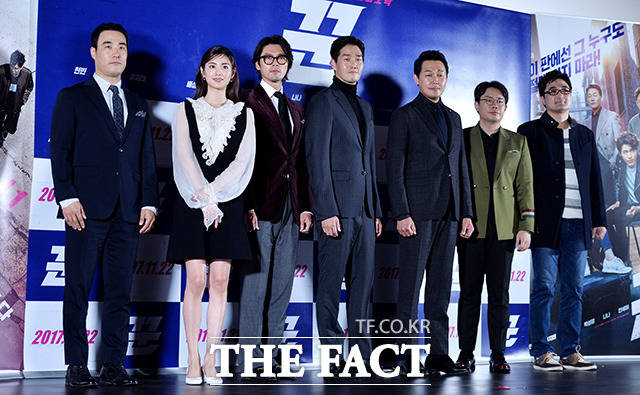 배성우, 나나, 현빈, 유지태, 박성웅, 안세하, 장창원 감독(왼쪽부터)