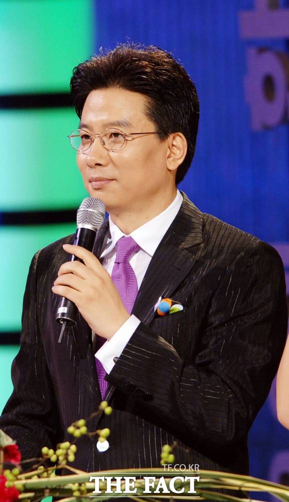 신동호 MBC 아나운서국 국장은 역대 최장수 아나운서 국장이다. MBC 아나운서들은 지난 8월 사퇴를 요구하기도 했다. /더팩트 DB