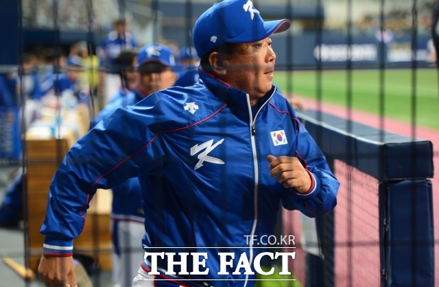 선동열 감독이 이끄는 한국 야구대표팀이 17일 일본 도쿄에서 열린 APBC 2차전에서 대만을 1-0으로 꺾었다. / 더팩트DB