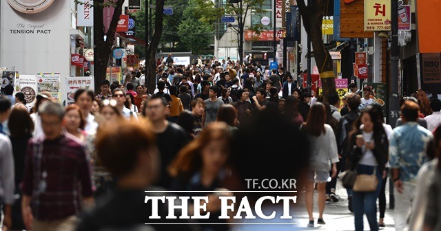 11월 중순부터 유통업계는 한국판 블랙프라이데이 대대적 할인 행사에 돌입했다. /더팩트 DB