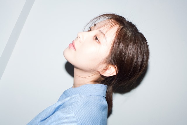가수 겸 배우 서현은 더팩트와 인터뷰에서 지금까지는 소녀시대 서현으로서 완벽한 모습만 보여드렸다면 이제는 더 여유롭게 인간적인 모습, 제 본 모습을 보여드리고 싶다고 밝혔다. /써브라임 아티스트 에이전시 제공