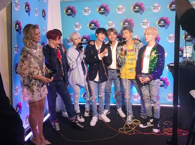 그룹 방탄소년단은 현지시간 지난 19일 열린 2017 아메리칸 뮤직 어워드에 아시아 뮤지션 가운데 유일하게 초청됐다.  /빅히트엔터테인먼트 제공