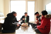  피자·과메기·대봉시…文대통령은 '판매왕(?)'