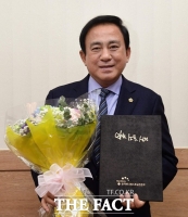  양준욱 서울시의장, 2017 지방의원 매니페스토 약속대상 수상
