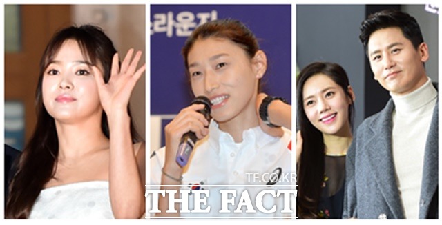 중국을 방문한 문재인 대통령의 국빈 만찬 행사에 배우 송혜교와 김연경 배구선수, 배우 추자현 우효광 부부(왼쪽부터) 등 한류 스타들이 참석해 한중 외교 도우미로 나선다.